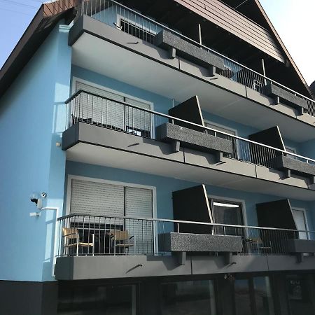 Eisberg Gaestehaus & De Luxe Appartements ฟรีเซนไฮม์ ภายนอก รูปภาพ